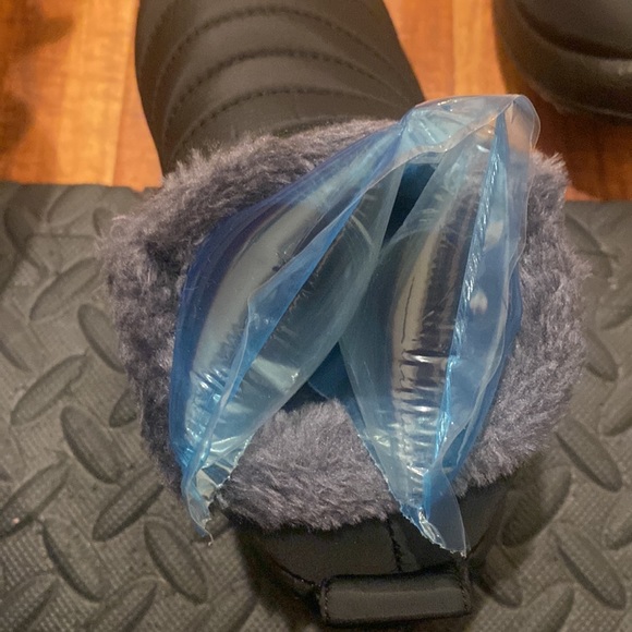 Winter boots - Picture 3 of 6